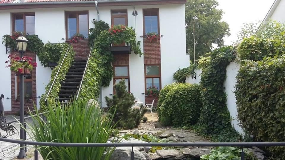 Pension Art Lázně Bohdaneč Bagian luar foto